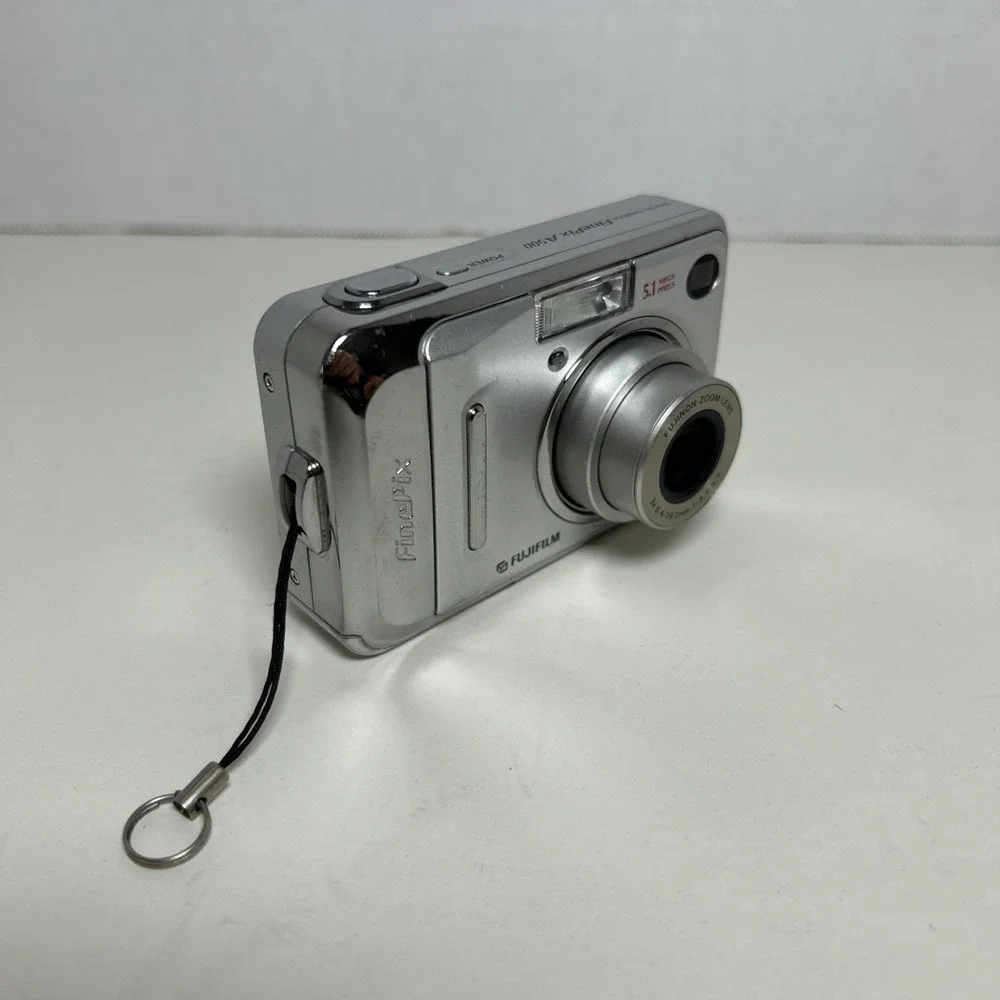 Fujifilm FinePix A500 Digital Camera 5.1MP Tested Working w/ Case Read Desc